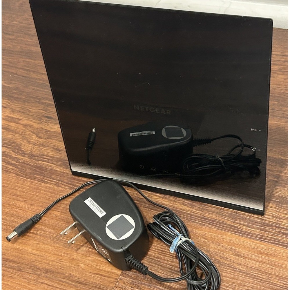 Netgear R6200v2 w/power supply R6200 Smart WiFi Router Bundle